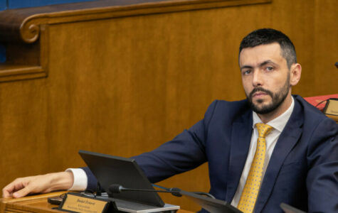 Predsjednik DPS-a spreman da se odrekne poslaničkog imuniteta zbog Mila Đukanovića