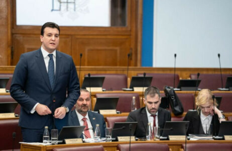 OGLUŠIO SE O UPUTSTVA PREMIJERA Vlada opozvala ministra Milovića kao predlagača pravnih zakona