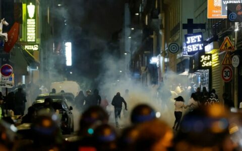 Neredi u Francuskoj poslije pobjede Nacionalnog okupljanja u prvom krugu izbora